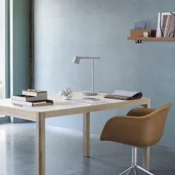 Muuto Tip-pöytälamppu 6 Muuto Tip-pöytälamppu -valaistuskauppa 30886 05 02 e9351b343e