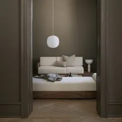 New Works Lantern Riippuvalaisin Large -valaistuskauppa 501524 01 3 EnvironmentImage 6b5b6f7e32