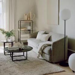 New Works Lantern Lattiavalaisin Medium 8 New Works Lantern Lattiavalaisin Medium -valaistuskauppa 501546 01 3 EnvironmentImage ef0229065b