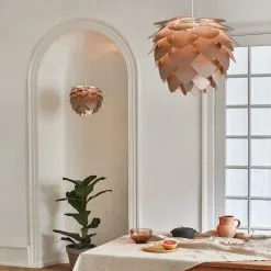 Umage Aluvia Valaisin Brushed Bronze 6 Umage Aluvia Valaisin Brushed Bronze -valaistuskauppa 501881 01 2 EnvironmentImage 8c3def6869