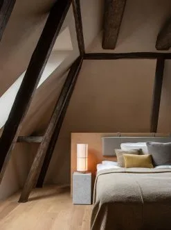 Menu Hashira Pöytävalaisin 21 Menu Hashira Pöytävalaisin -valaistuskauppa 508838 01 6 EnvironmentImage 7d28107b0d