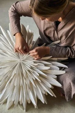 Scandi Living Luna Adventtitähti Valkoinen Pilkullinen -valaistuskauppa 514192 01 10 EnvironmentImage 3937fd6503