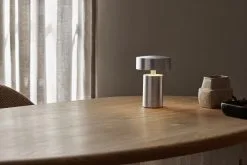 Menu Column Pöytävalaisin Kannettava -valaistuskauppa 567481 01 5 EnvironmentImage 15d1d18922