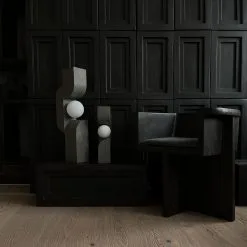 101 COPENHAGEN Sitting Man -valaisin Dark Grey 15 101 COPENHAGEN Sitting Man -valaisin Dark Grey -valaistuskauppa 572006 01 6 EnvironmentImage fc48d72d35