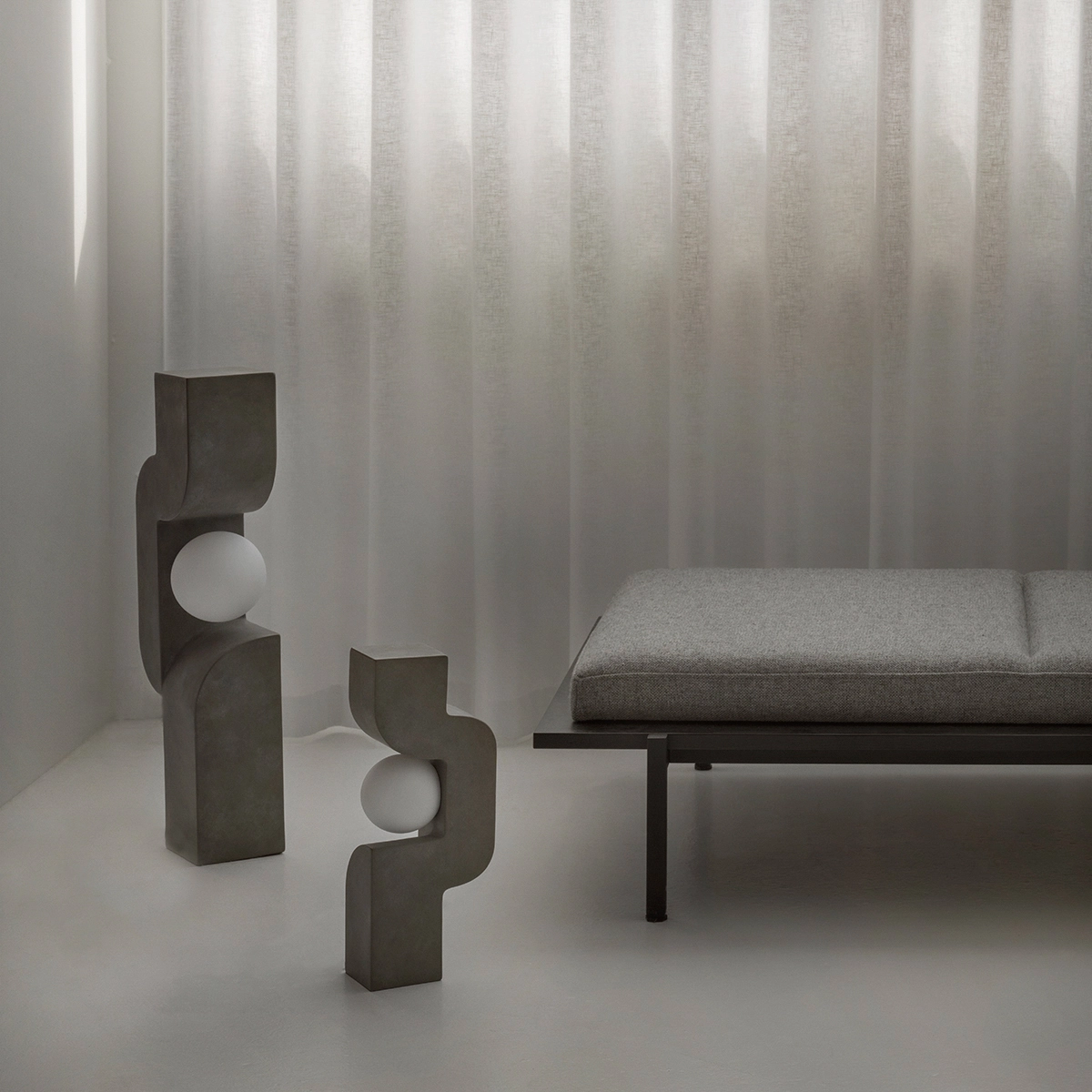 101 COPENHAGEN Sitting Man -valaisin Dark Grey 10 101 COPENHAGEN Sitting Man -valaisin Dark Grey - Image 8