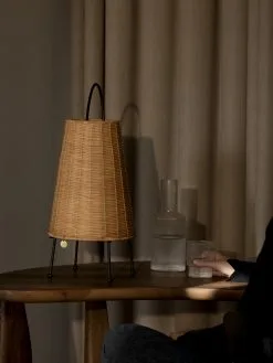 Ferm LIVING Porti Braided -pöytävalaisin 50 Cm -valaistuskauppa 579137 01 42 EnvironmentImage 5fcaa5c089