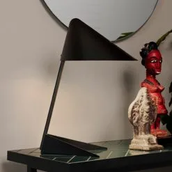 Warm Nordic Ambience Pöytävalaisin -valaistuskauppa Ambience bordslampa black miljo 5b88b6bf8c