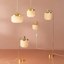 Warm Nordic Fringe Pöytävalaisin -valaistuskauppa Fringe bordslampa cream white family db3c054f29