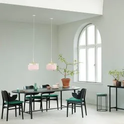 Warm Nordic Fringe Riippuvalaisin 15 Warm Nordic Fringe Riippuvalaisin -valaistuskauppa Fringe pendel pale rose miljo 1 43e42b778f