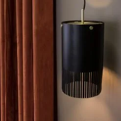 Globen Lighting Fringe Riippuvalaisin -valaistuskauppa Fringe pendel svart miljC3B6 55f1096b1e